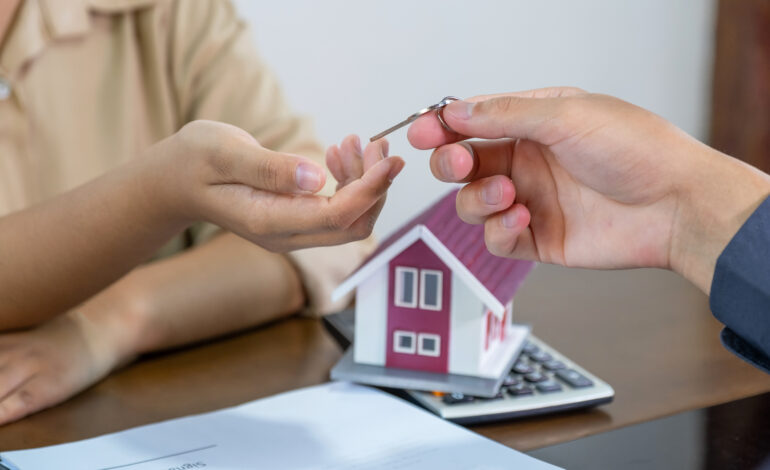 How to Make Money by Renting Out Properties (Even Without Owning Them)