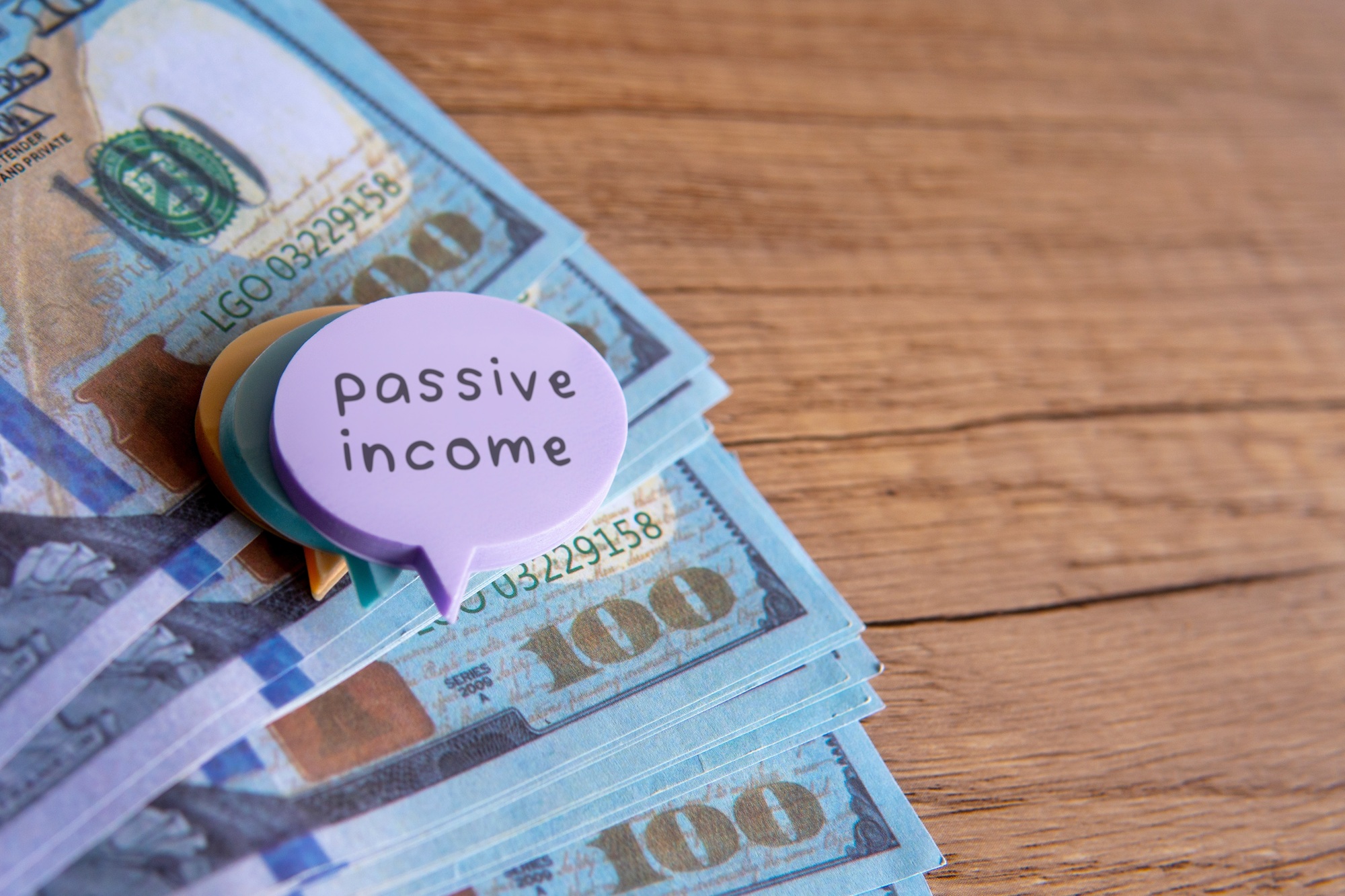 Top Apps for Building Passive Income (Stocks, Crypto, Real Estate)
