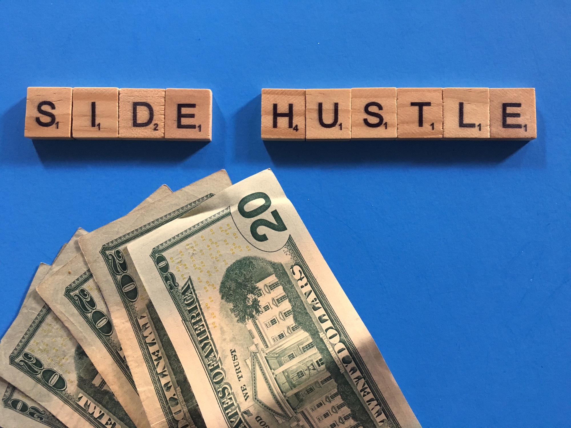 Side Hustles That Can Turn Into Passive Income in 2025